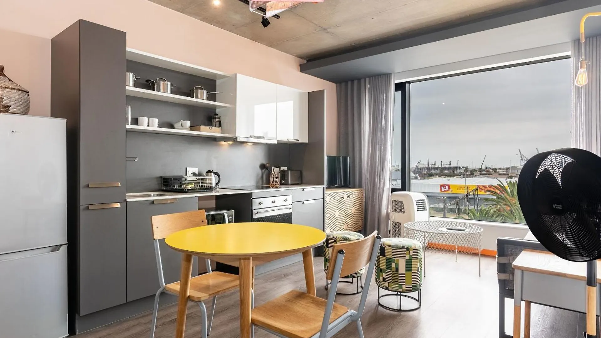 401 Wex1 By Perch Stays With Daily Housekeeping Cape Town